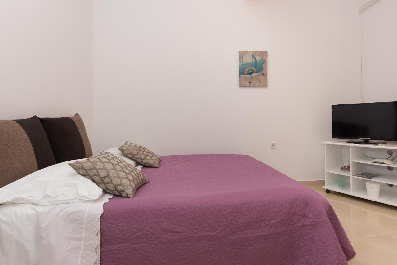 Apartments Lovric Водице Экстерьер фото
