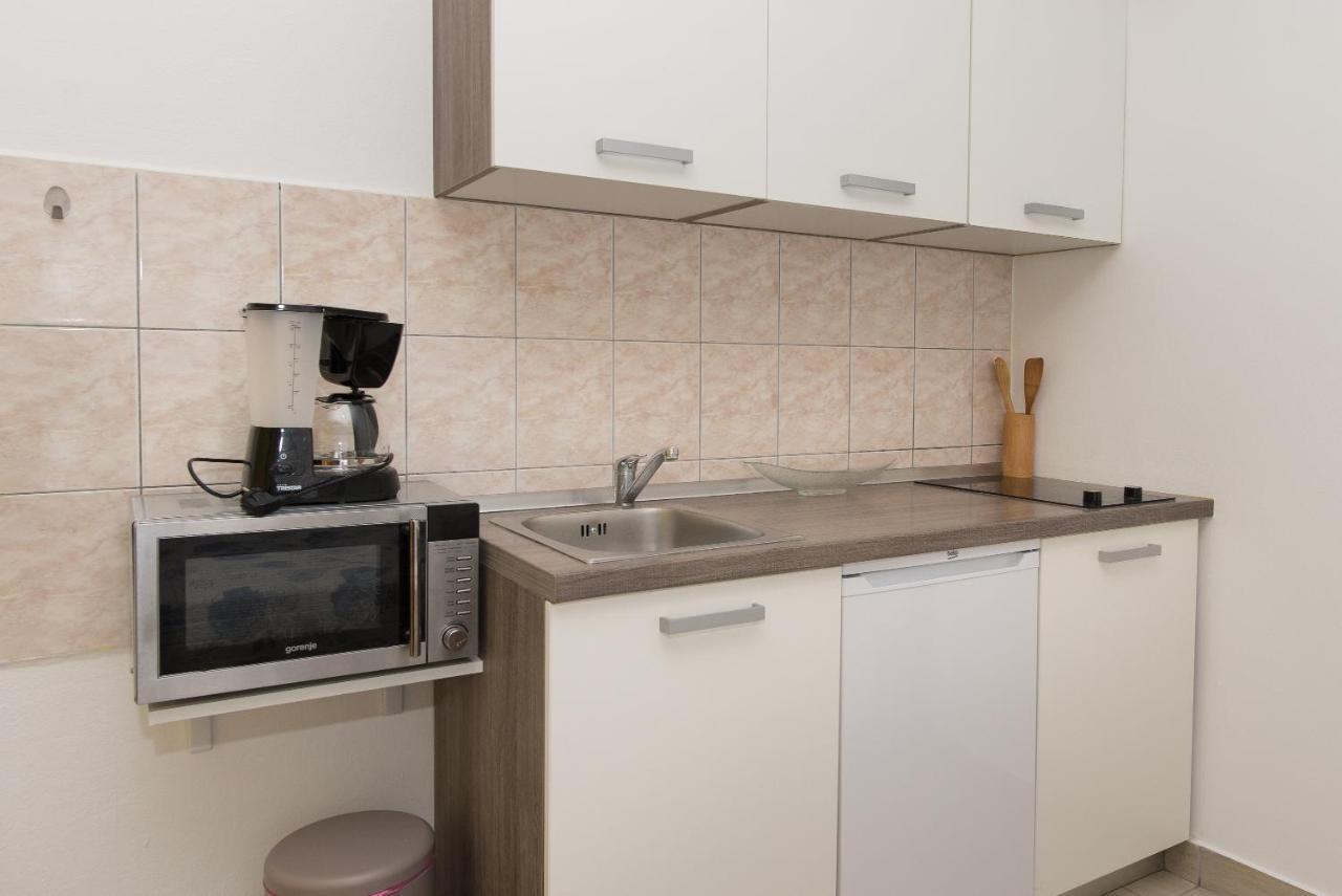 Apartments Lovric Водице Экстерьер фото