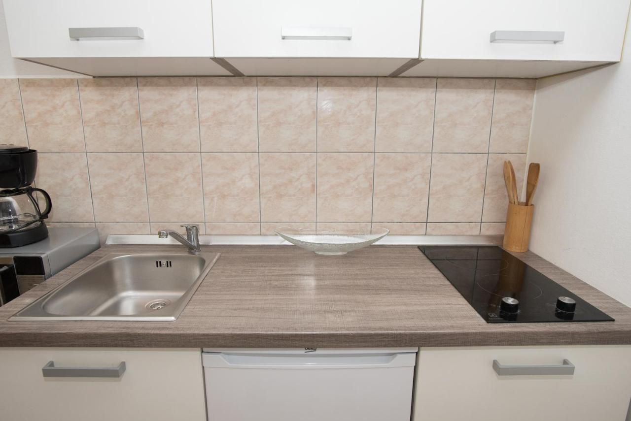 Apartments Lovric Водице Экстерьер фото