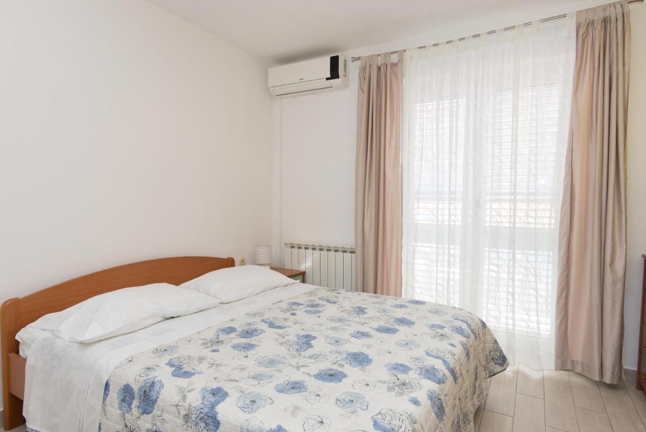 Apartments Lovric Водице Экстерьер фото