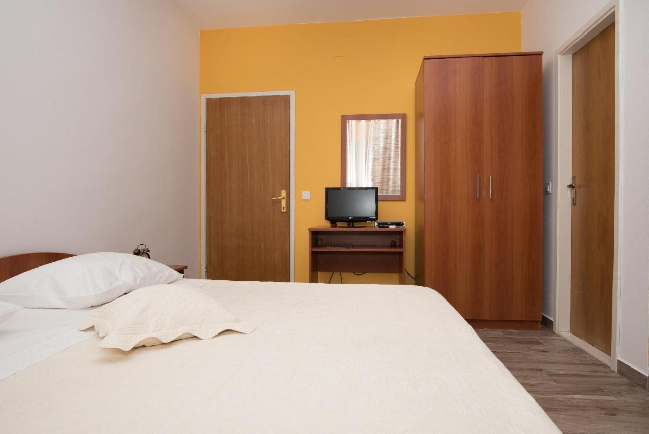Apartments Lovric Водице Экстерьер фото