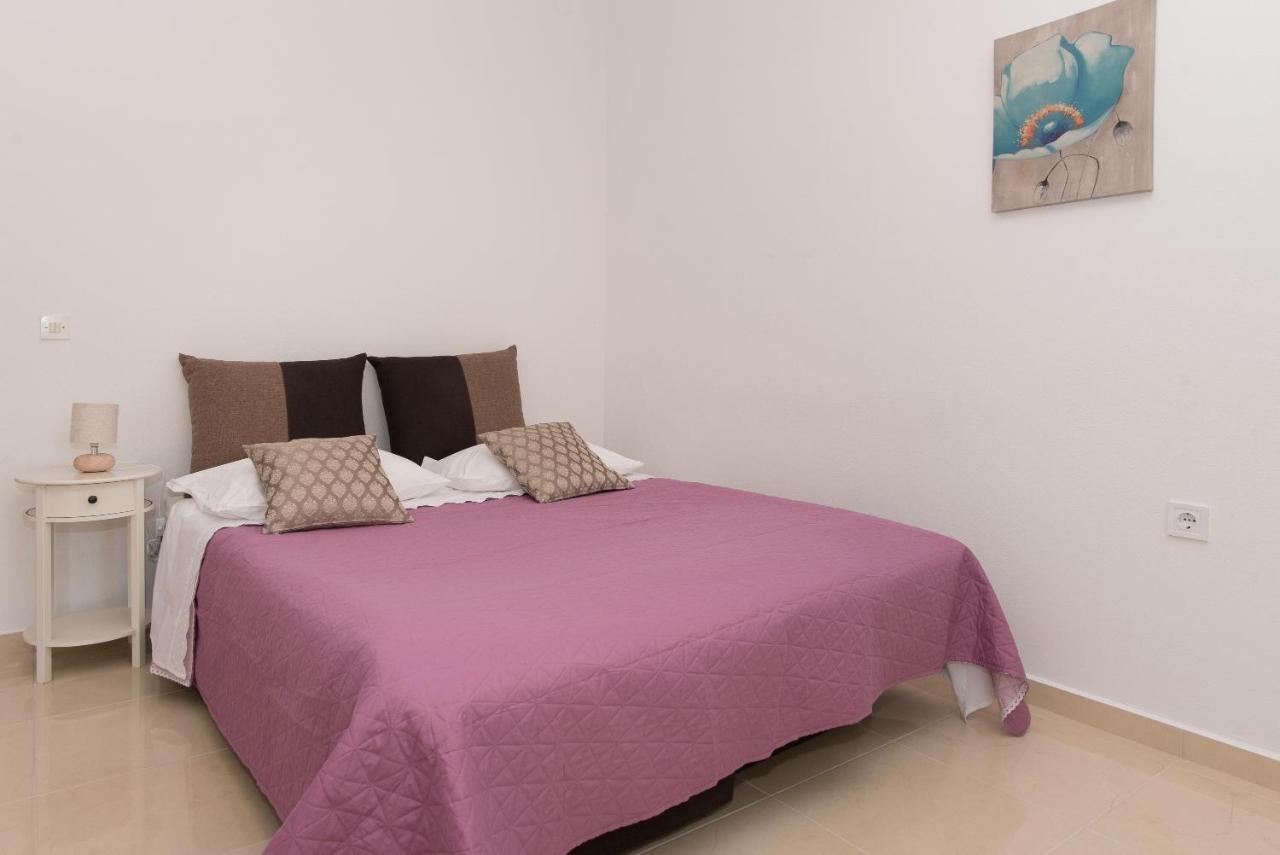 Apartments Lovric Водице Экстерьер фото