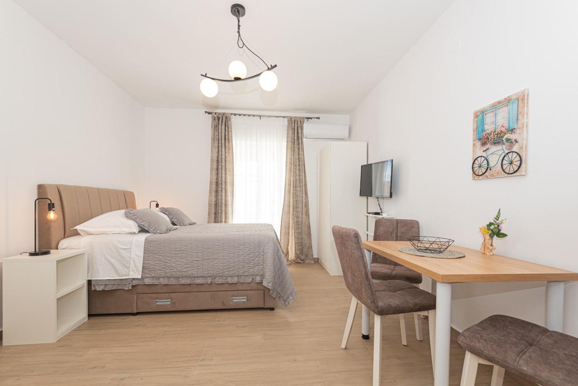 Apartments Lovric Водице Экстерьер фото