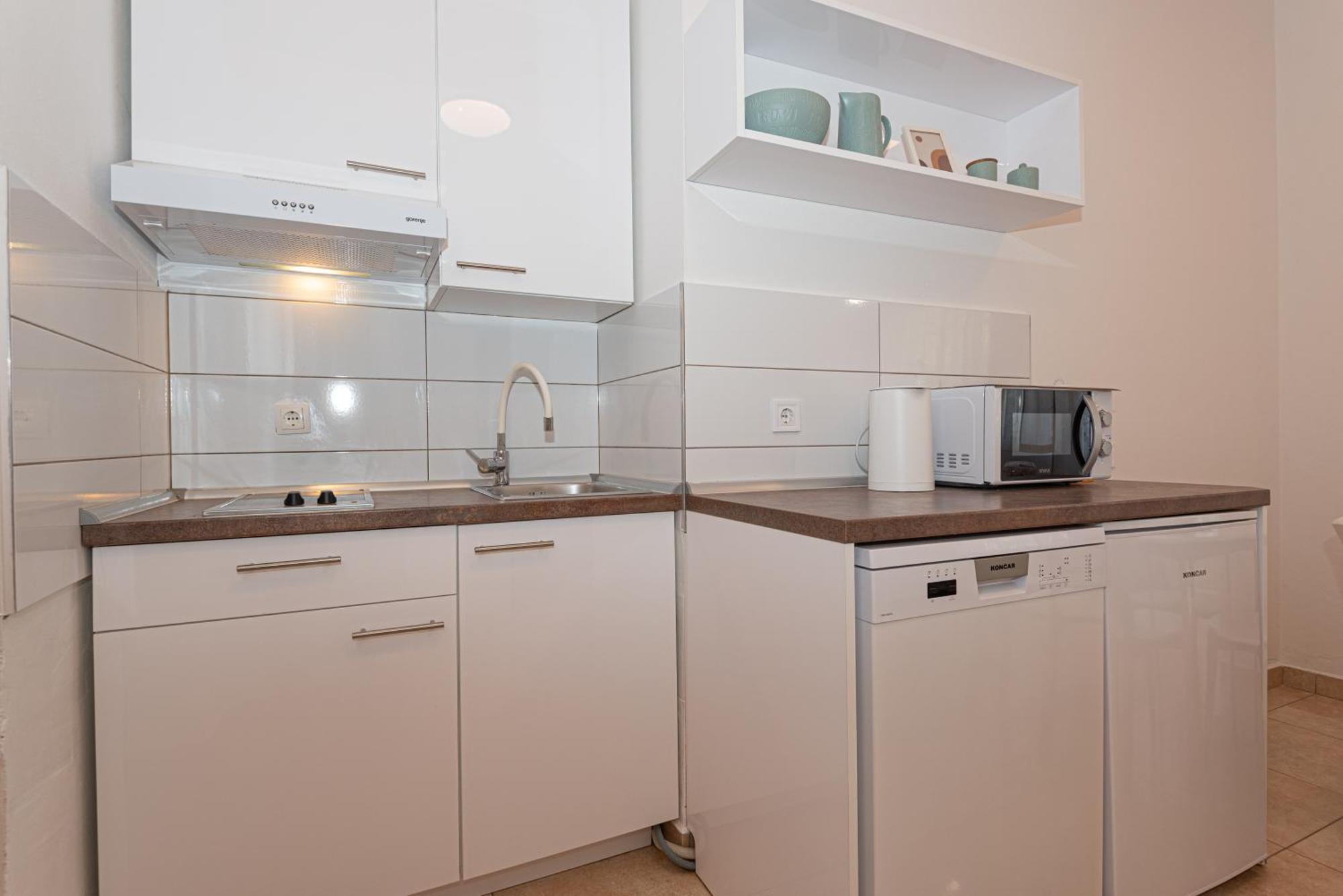 Apartments Lovric Водице Экстерьер фото