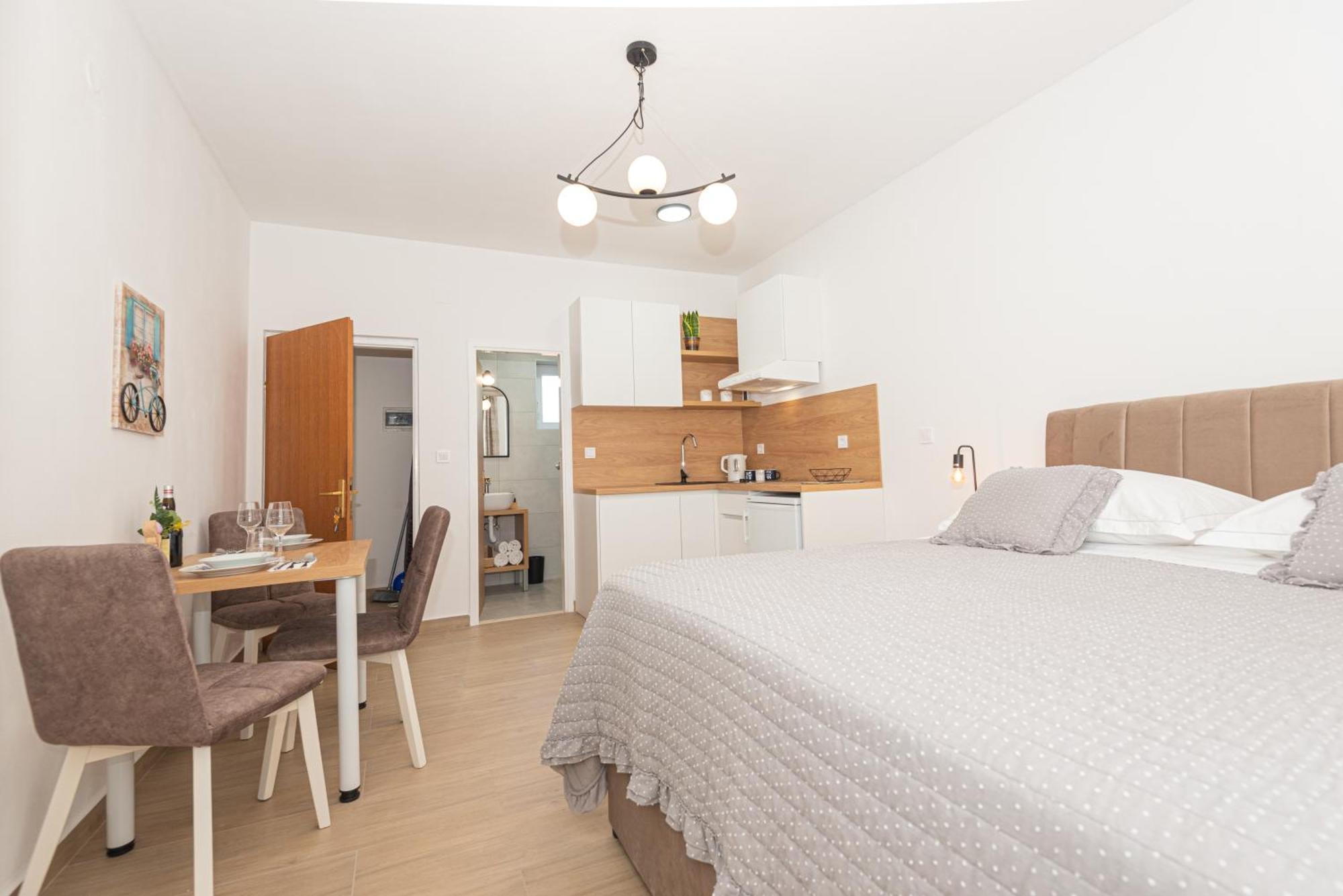 Apartments Lovric Водице Экстерьер фото